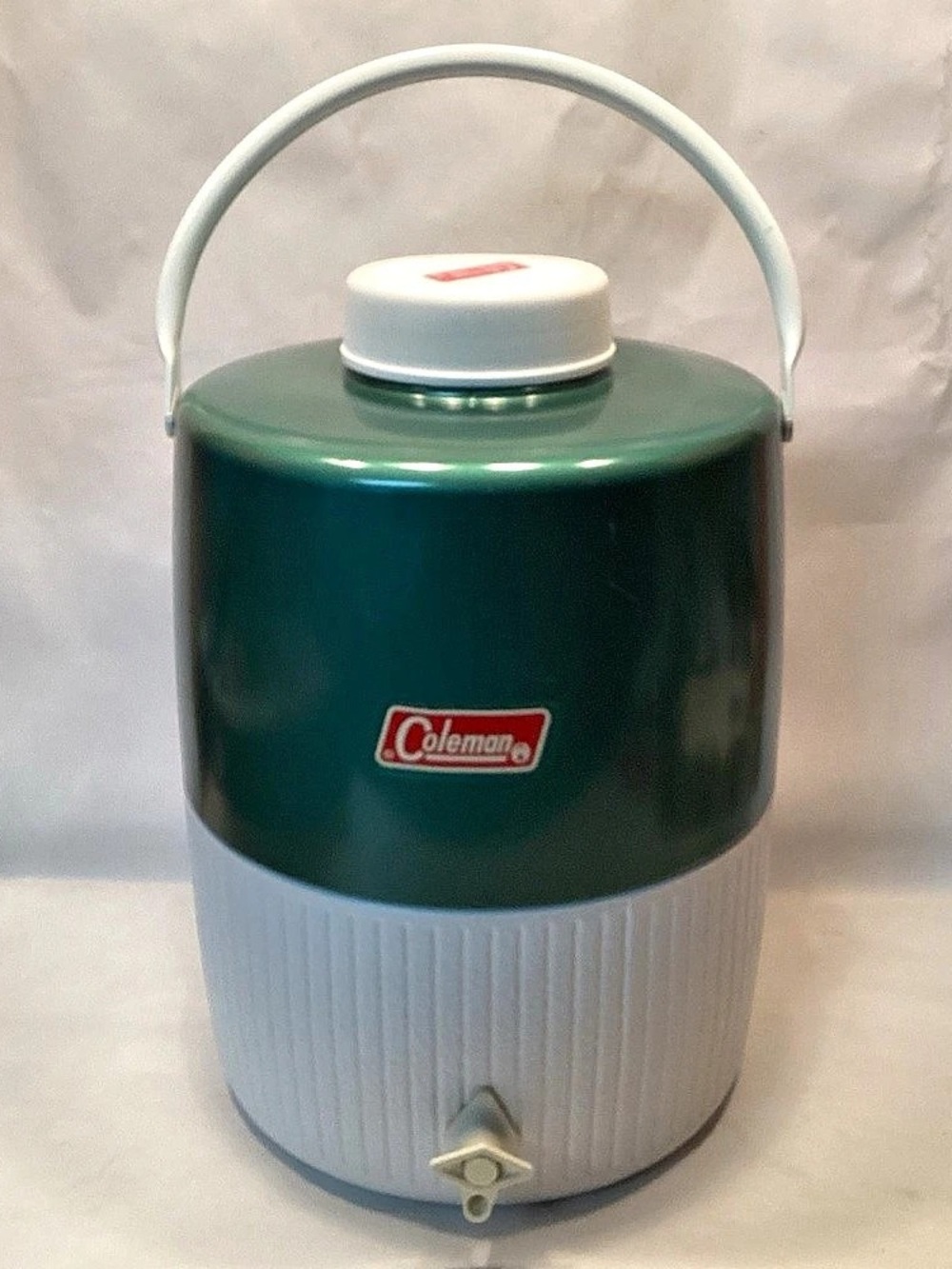 Vtg. Coleman Snow Lite Jug Green White 3 Gallon Jug 5503B700 Lid Cup 5503 W/Box